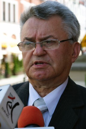 Prezydent przesłuchany, sprawa Elmeatu toczy się dalej