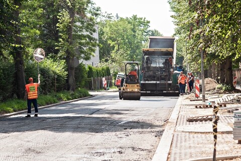 Kolejne zmiany na Saperów (aktualizacja) 