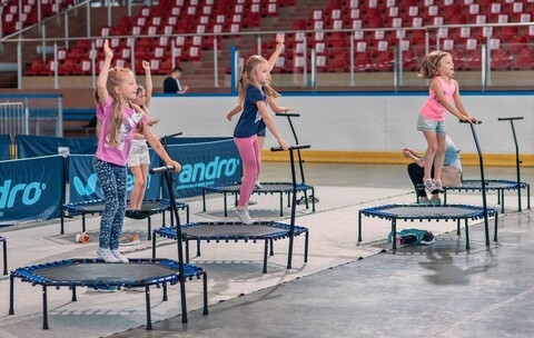 Wakacje z MOSiR: Trampoliny mają wzięcie