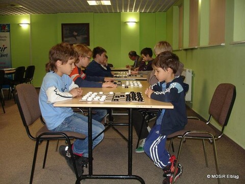 Warcabowe Grand Prix na finiszu