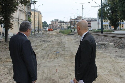 Wiceprezydent ma oko na 503 i 504