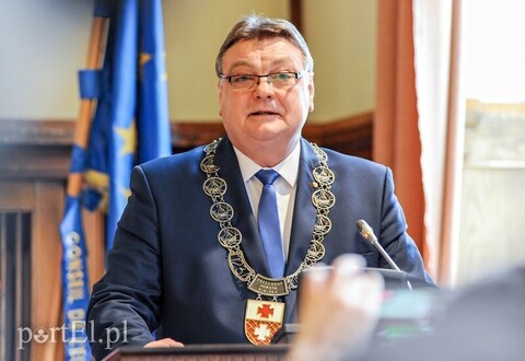 Prezydent z absolutorium
