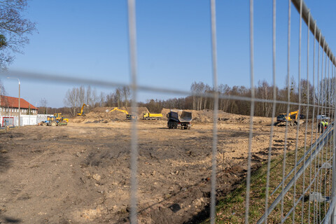 Wojsko buduje kontenerowe obozowisko