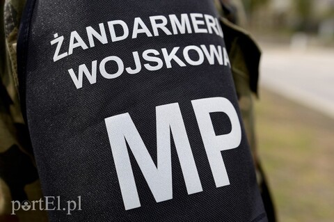 Wojskowi pobili policjantów