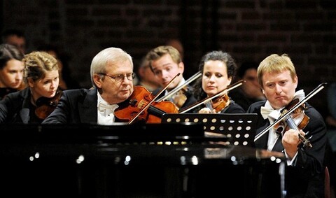 Wygraj bilet na koncert duetu kieliszkowego!