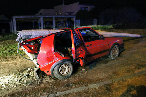 Wypadek na Odrodzenia: trzy osoby ranne
