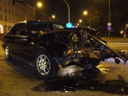 Wypadek pod oknami komendy
