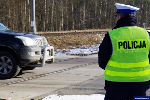 Zachowaj ostrożność na przejazdach kolejowych