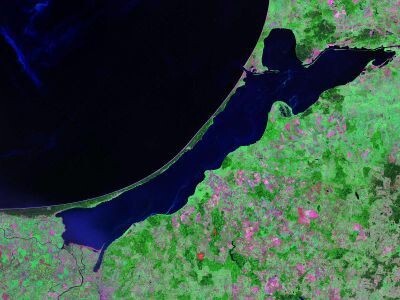 Kto kogo wpuści w kanał