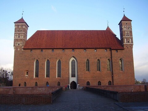 Z przewodnikiem PTTK za miasto – Święta Warmia