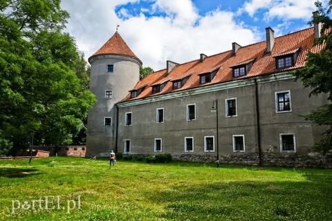 Zamkowa baszta do remontu