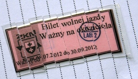 Zatrzymanie i zarzuty w sprawie „biletów wolnej jazdy”