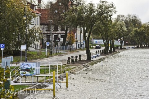 Na rzece już spokojniej