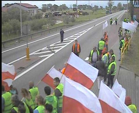 Korki na siódemce, protestują rybacy