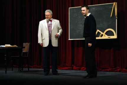 Szatan na Święto Teatru