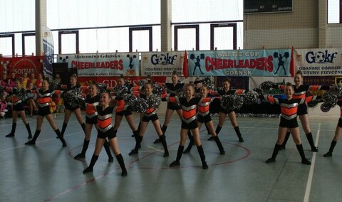 Złote elbląskie cheerleaderki