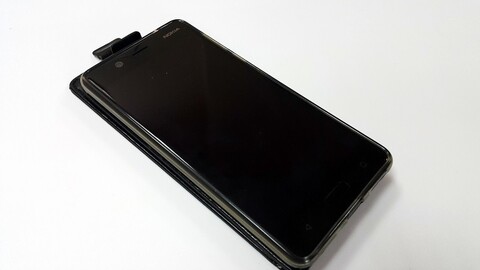 Znaleziono telefon. Policjanci poszukują właściciela