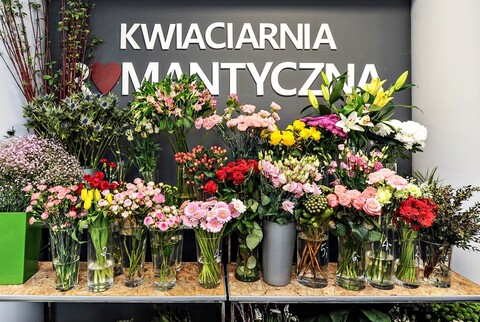 Zostań w domu, ale ciesz się wiosną z Kwiaciarnią Romantyczna
