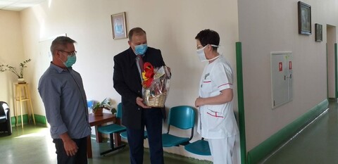 Życzenia świąteczne dla elbląskich medyków
