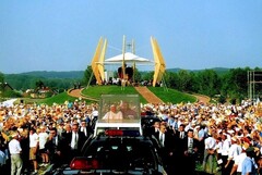 Papież na lotnisku (w obiektywie Henryka Myślińskiego)