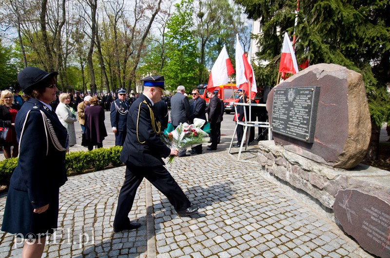 Dla strażaków awanse, dla komendanta emerytura