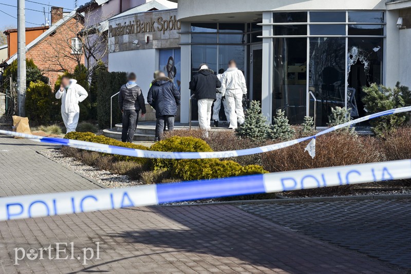 Bankomat uszkodzony, nie wiadomo co z pieniędzmi