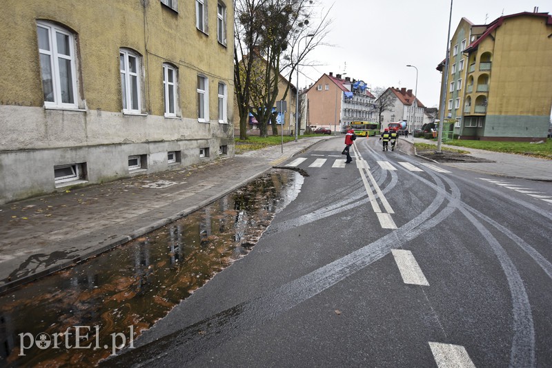 Wypadł ładunek, ruch zablokowany