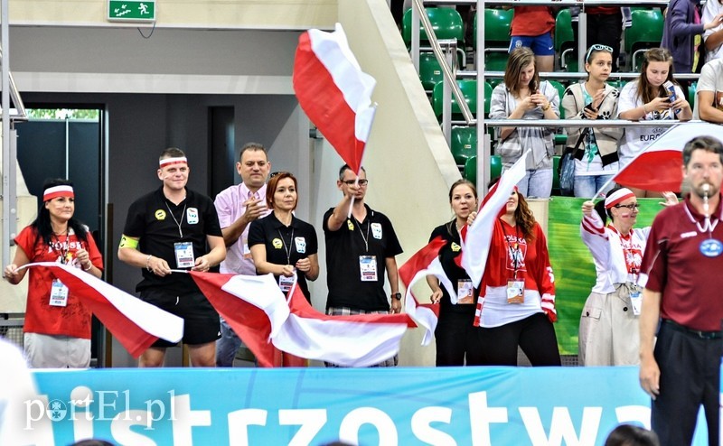 Mężczyźni urwali seta Chińczykom