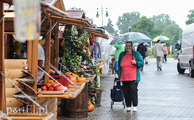 Chleb smakuje nawet w deszczu
