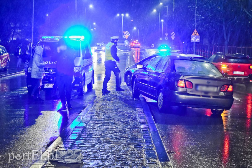 Kobieta potrącona na pasach na ul. Nowowiejskiej