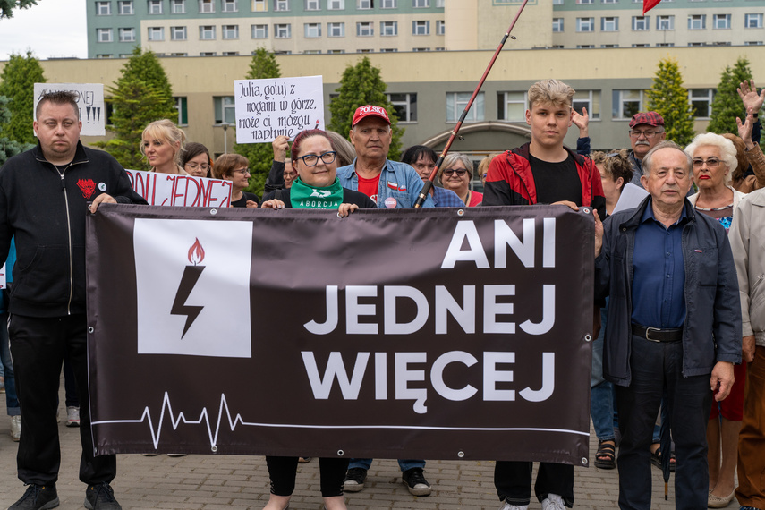 Zadajemy lekarzom pytanie: dlaczego nie chcą nam pomagać?