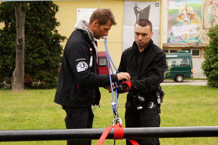 Kaskaderski happening przed premierą