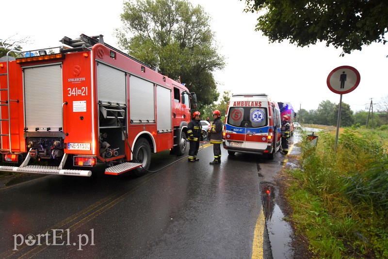  Czołówka dwóch opli