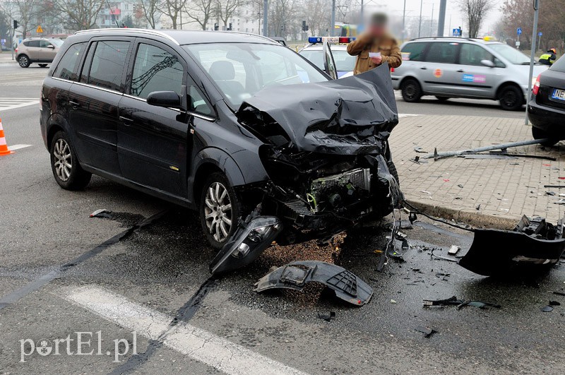 Ogólna-Legionów: wypadek na skrzyżowaniu