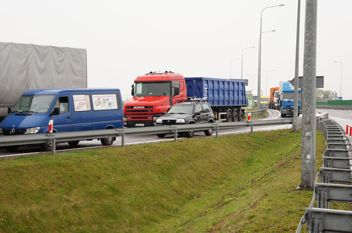 Węzeł Wschód: wypadek - dwie osoby ranne