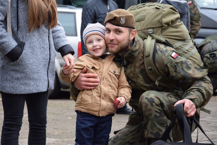 Przysięga WOT w 43 batalionie lekkiej piechoty w Braniewie