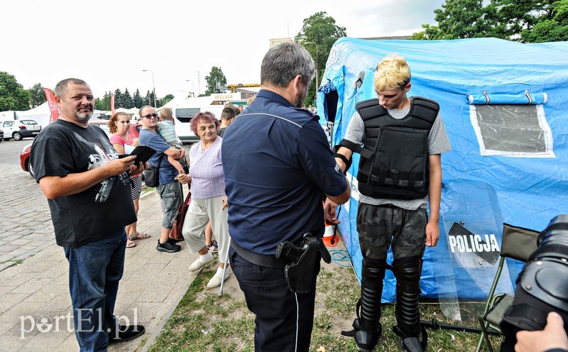 Zabawa z policjantami