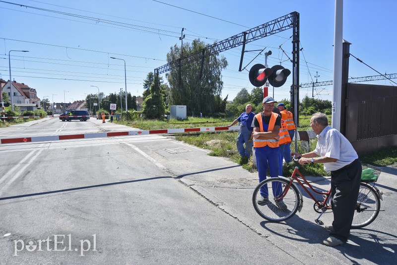 Nie kursują pociągi, Lotnicza zamknięta!