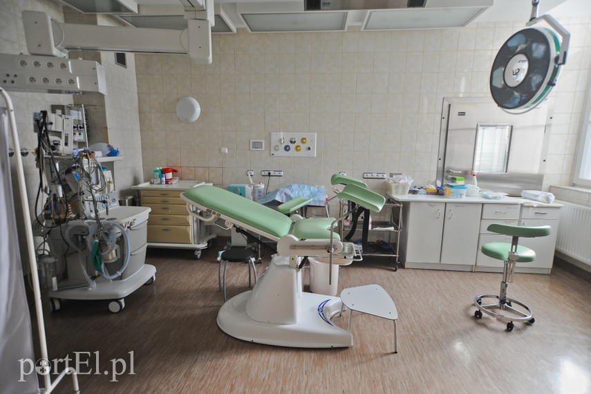 Emocje wokół oddziału położniczego
