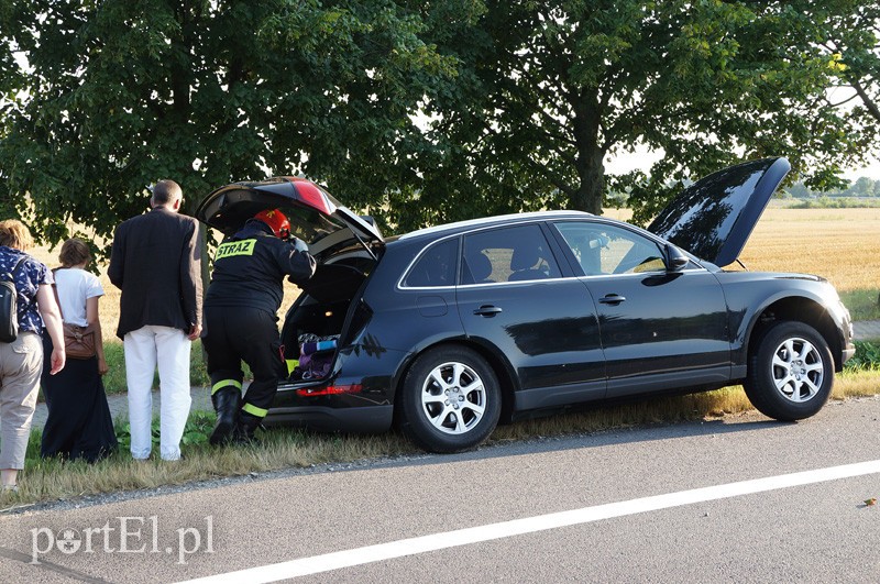 Wypadek w Kazimierzowie. Siódemka zablokowana