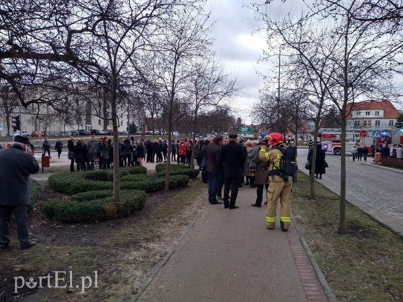 Alarm bombowy w Urzędzie Miejskim