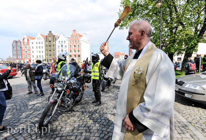 Lewa w górę!