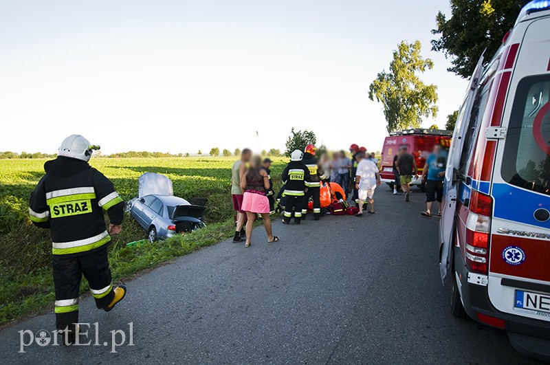  Ciężarówka zderzyła się z autem osobowym. Są ranni