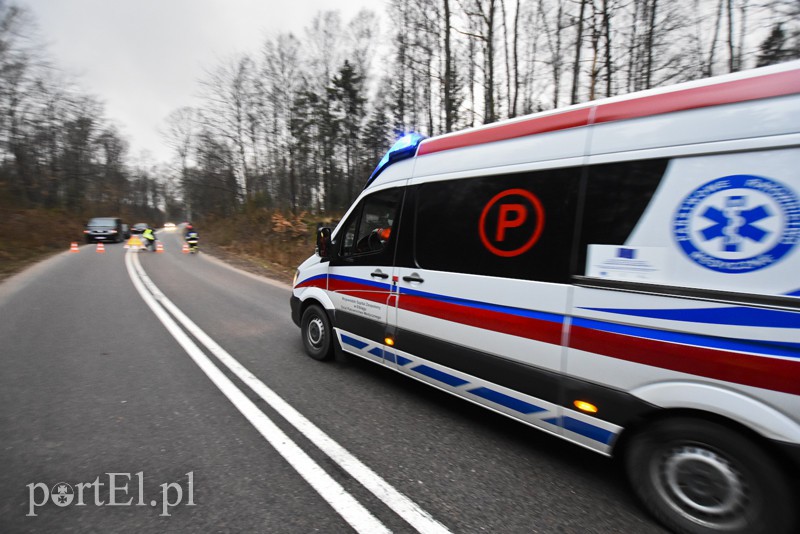 Kierowca golfa zginął na drodze do Tolkmicka