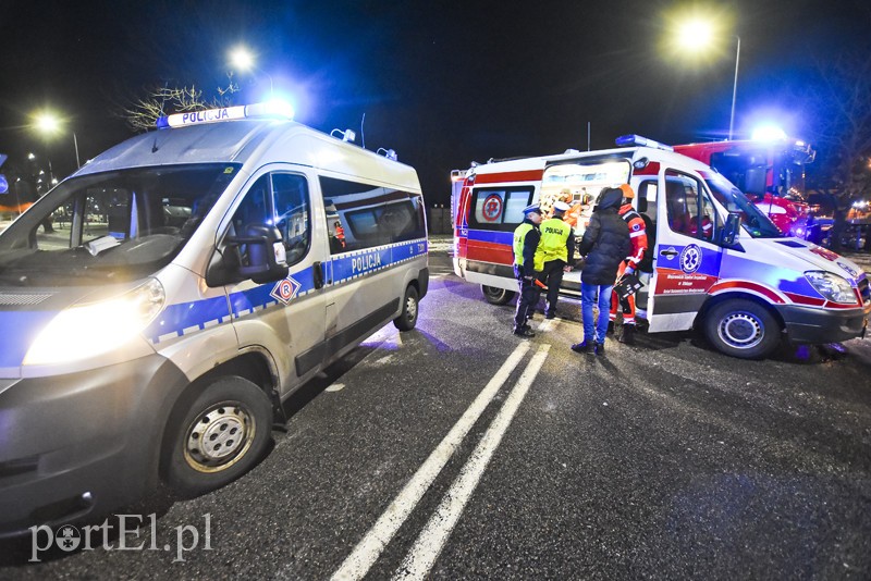 Zderzenie opla z audi na skrzyżowaniu ulic Niskiej i Nowej