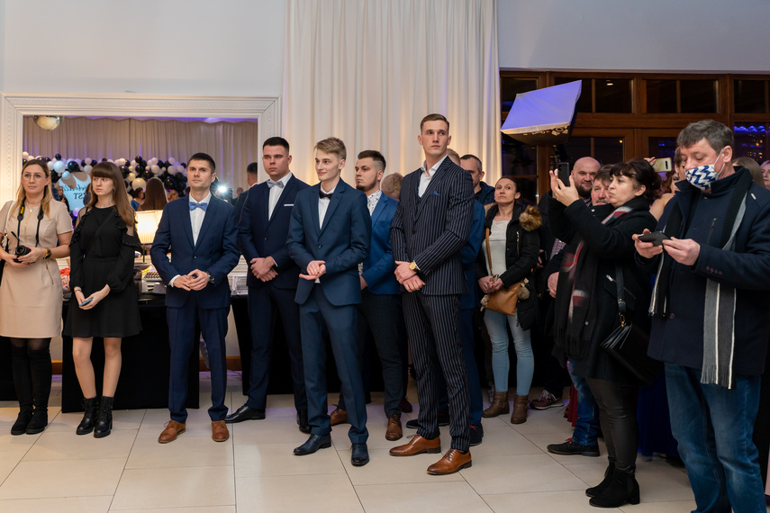 Studniówka ZST: Idziemy na żywioł
