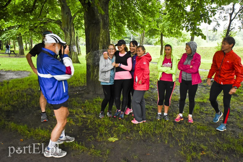 Mistrz Polski w maratonie uczy, jak biegać