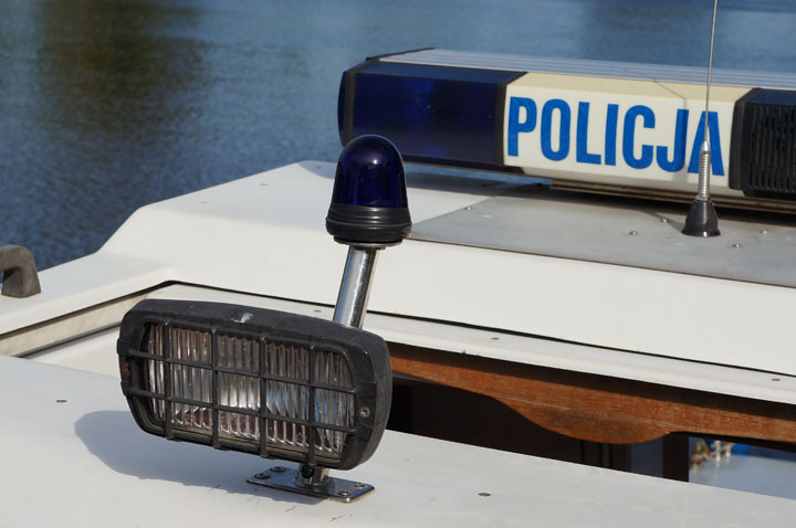 Policyjny patrol na rzece Elbląg