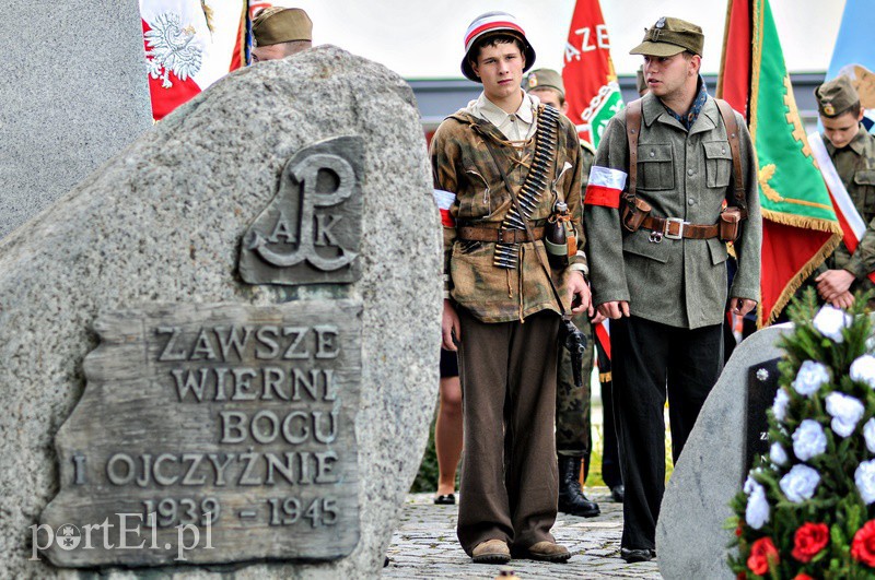 Gdy ludzie zapomną, kamienie wołać będą..