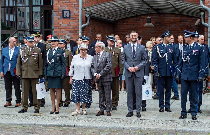 Apel i festyn. Policjanci świętują w Elblągu